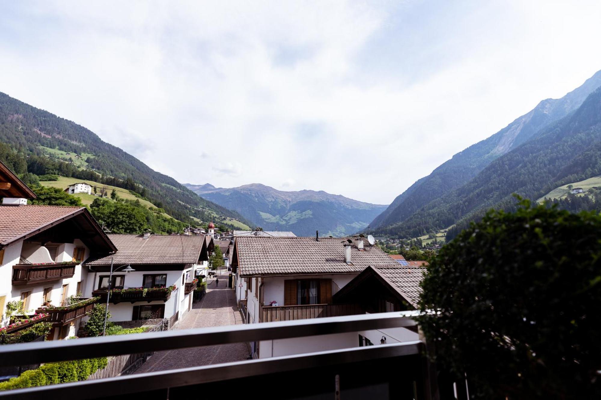Ramoser Living Apartments San Martino In Passiria  Exterior photo